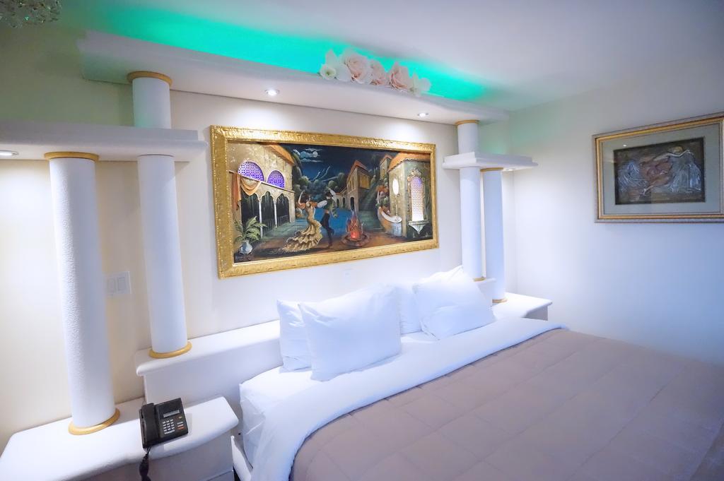 Paris Hotel New York