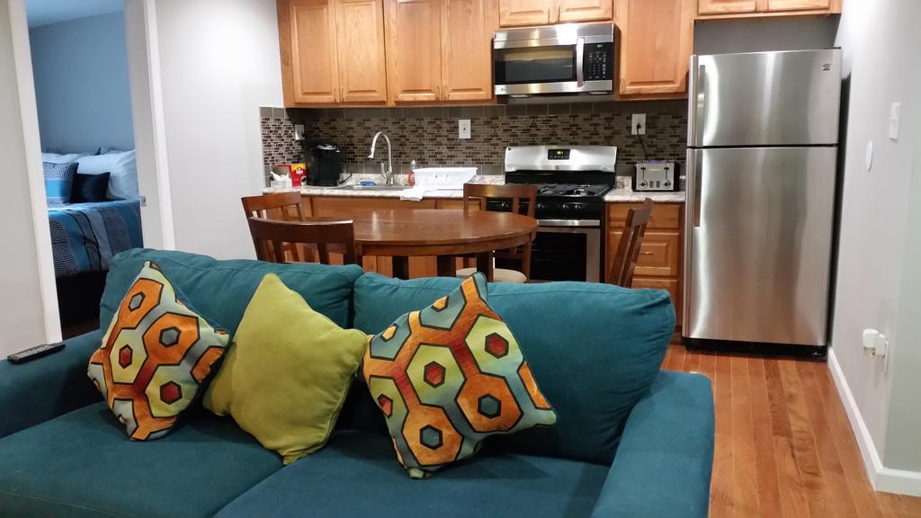 Cozy Retreat On Atlantic Ave Apartment *