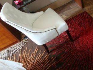 Vetiver / Manhattan Skyline Hotel