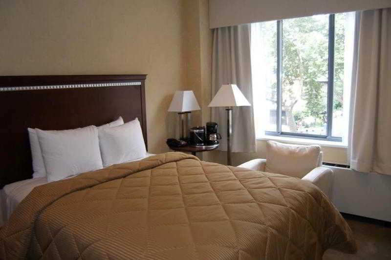 Comfort Manhattan Bridge Hotel New York