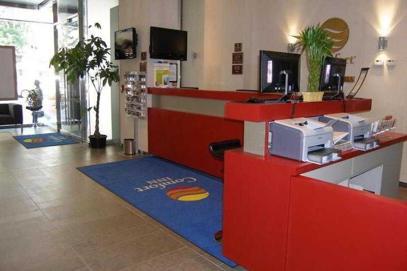 Comfort Manhattan Bridge Hotel 3*