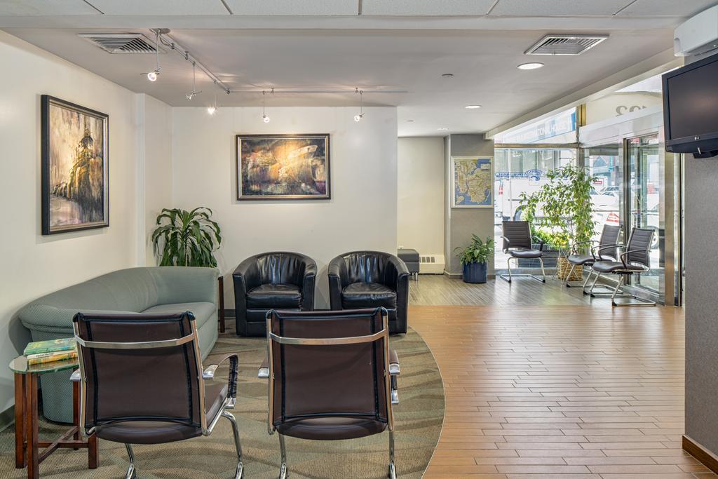 Seafarers International House 2*