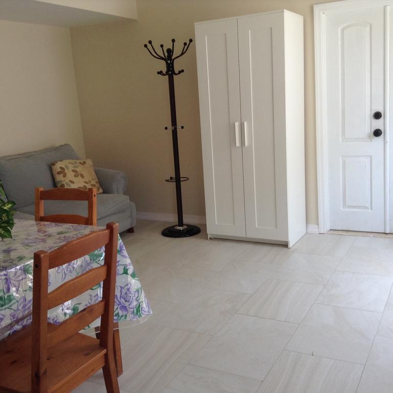 1 Bedroom Away From Home, Staten Island Holiday home