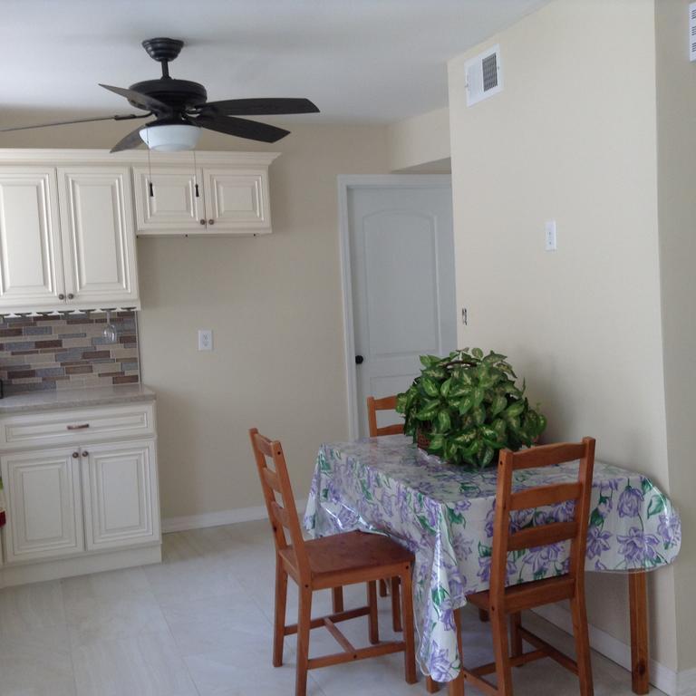 Holiday home 1 Bedroom Away From Home, Staten Island *