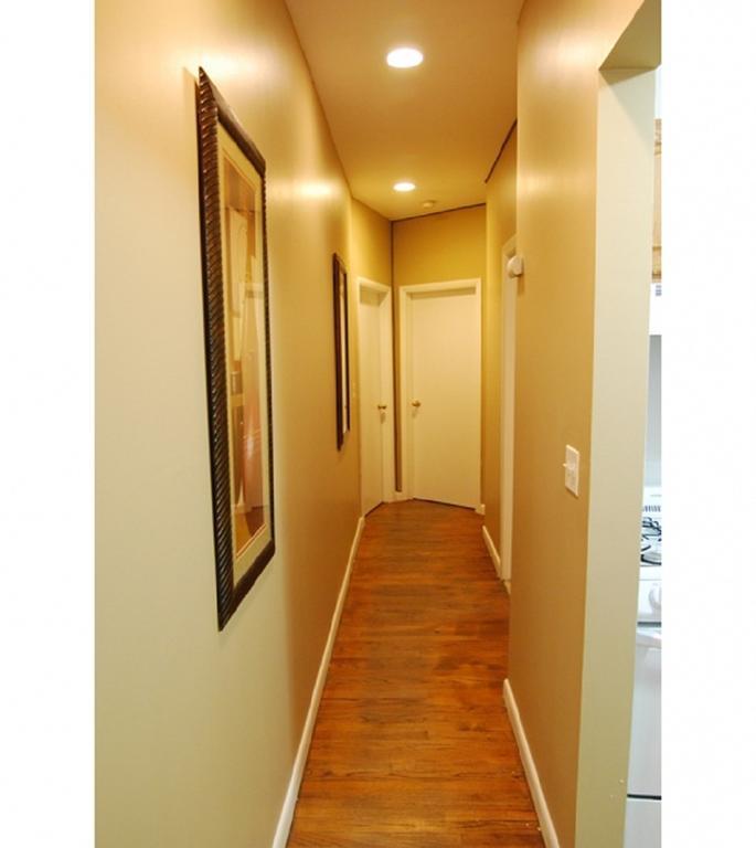 Three-bedroom In Midtown Apartment *