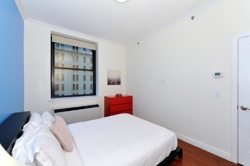 One Bedroom Midtown South New York