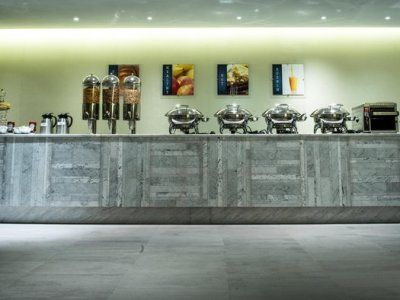 Hotel Western Premier Herald Square 3*