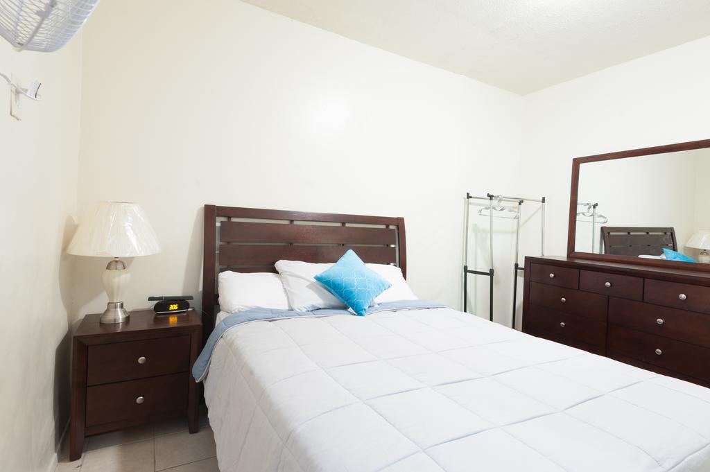 Studio And 1 Bedroom - Bronx Appartement *
