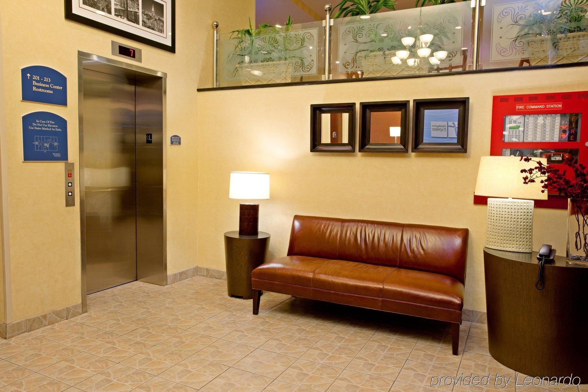 Express Brooklyn By Ihg New York