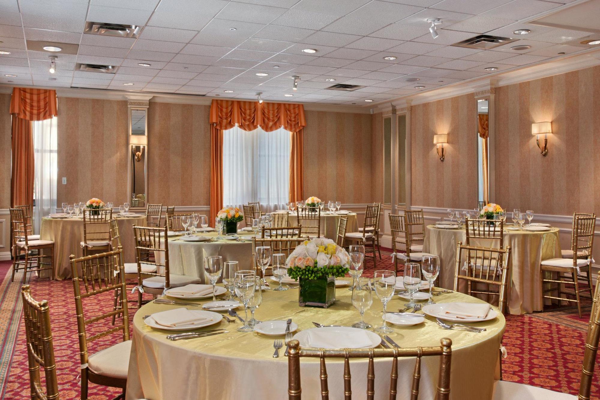 Hotel Warwick New York