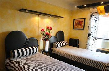 The International Cozy 3*