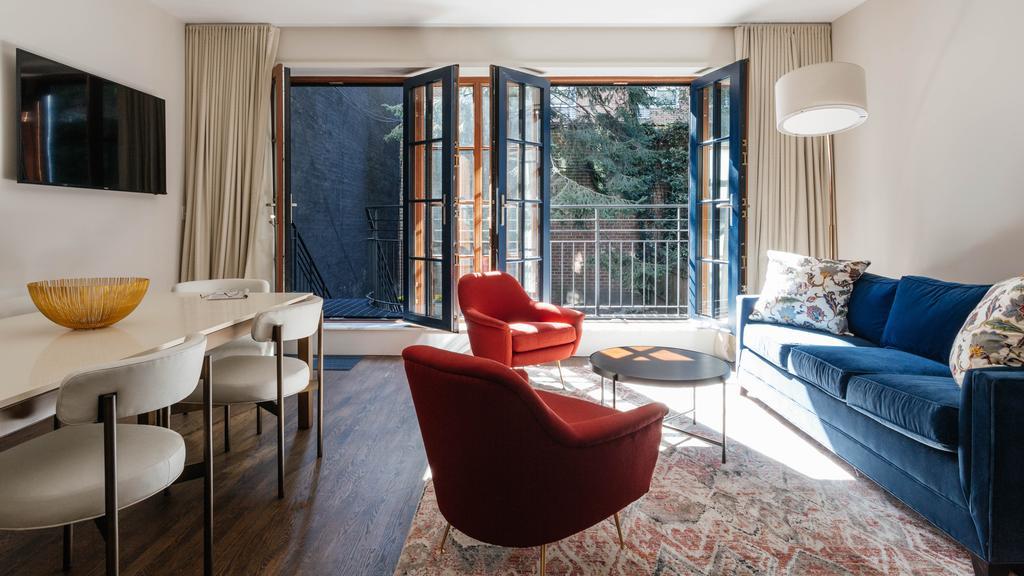 Gramercy Townhouse Apartment