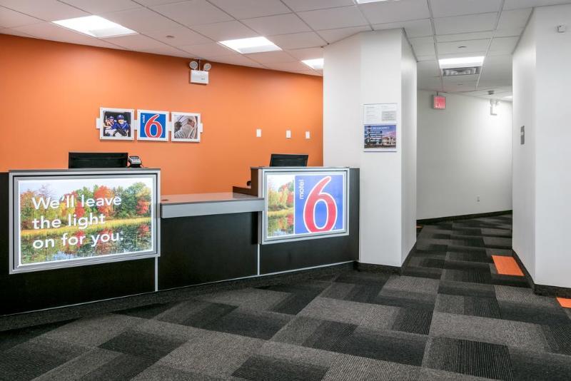 Hotel Feather Factory 3*