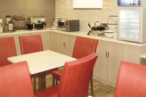 The Vue Hotel, Ascend Collection Hotel 3*