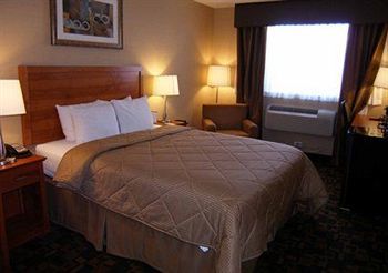 Hotel Ramada By Wyndham Times Square West 3*