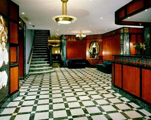 Washington Square Hotel 4*