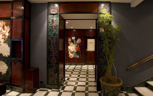 Washington Square Hotel