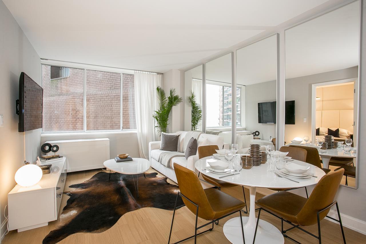 Designer Luxurious 2 Bedroom With Gym, Doorman, Midtown East Apartment