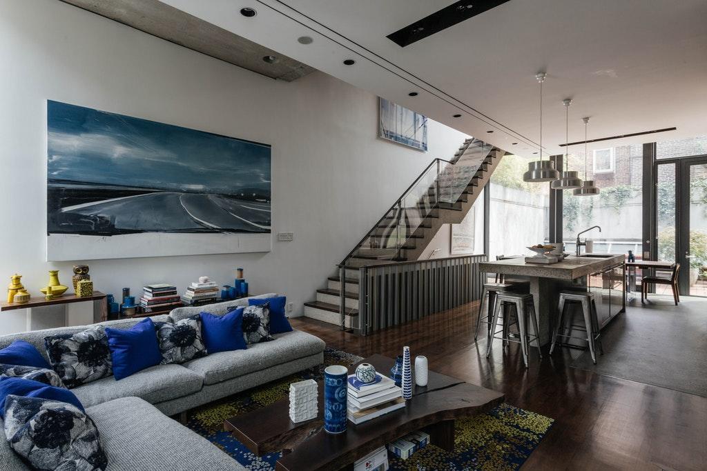 Greenwich Street Townhouse Apartment