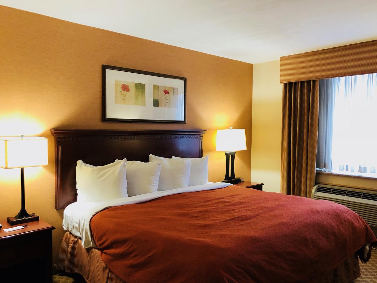 Queens County And 3*