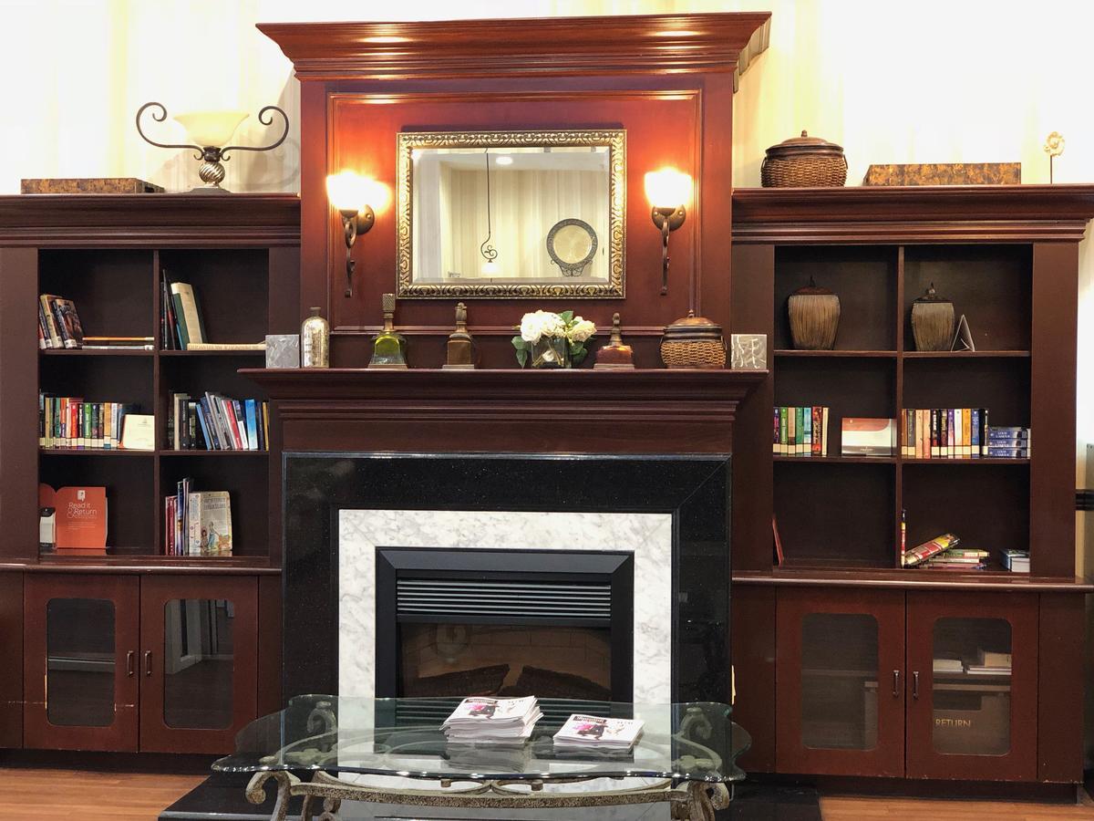 Hotel Queens County And 3*