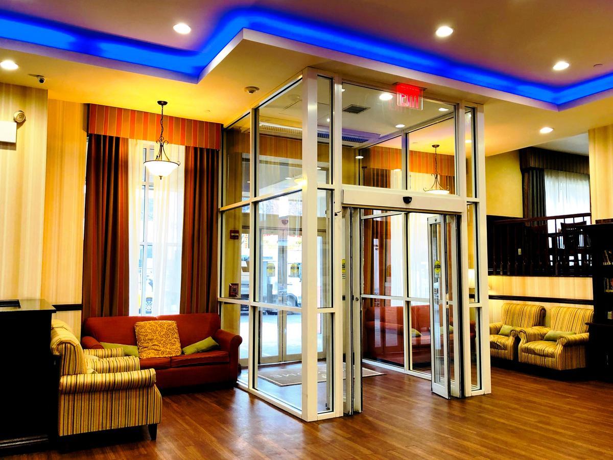 Hotel Queens County And New York