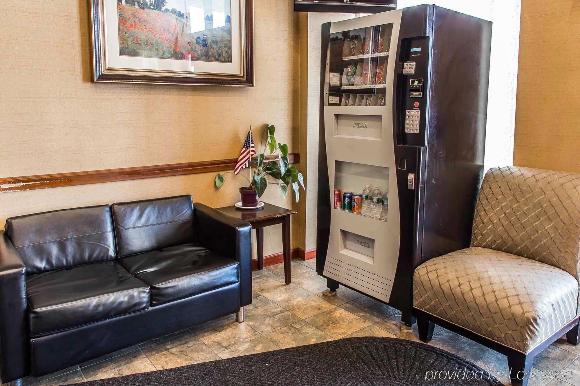 Avion Near Lga Airport, An Ascend Collection 3* New York