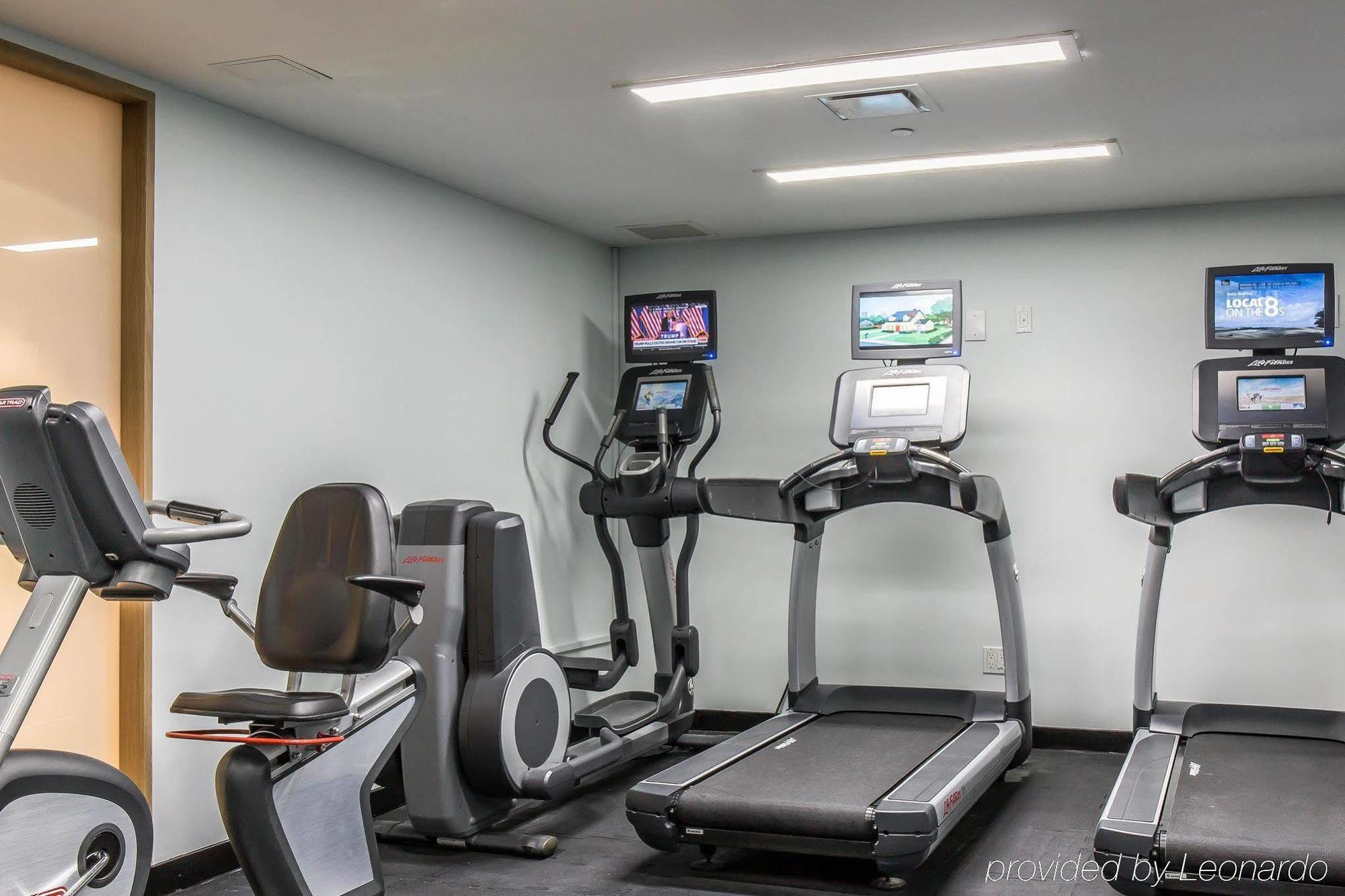 The Moore, City, A Member Of Design 4*