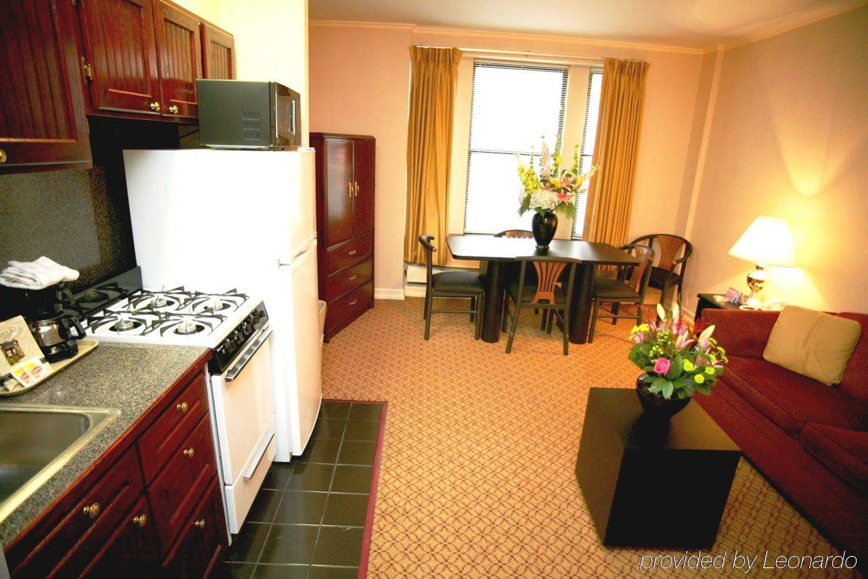 Radio Aparthotel New York