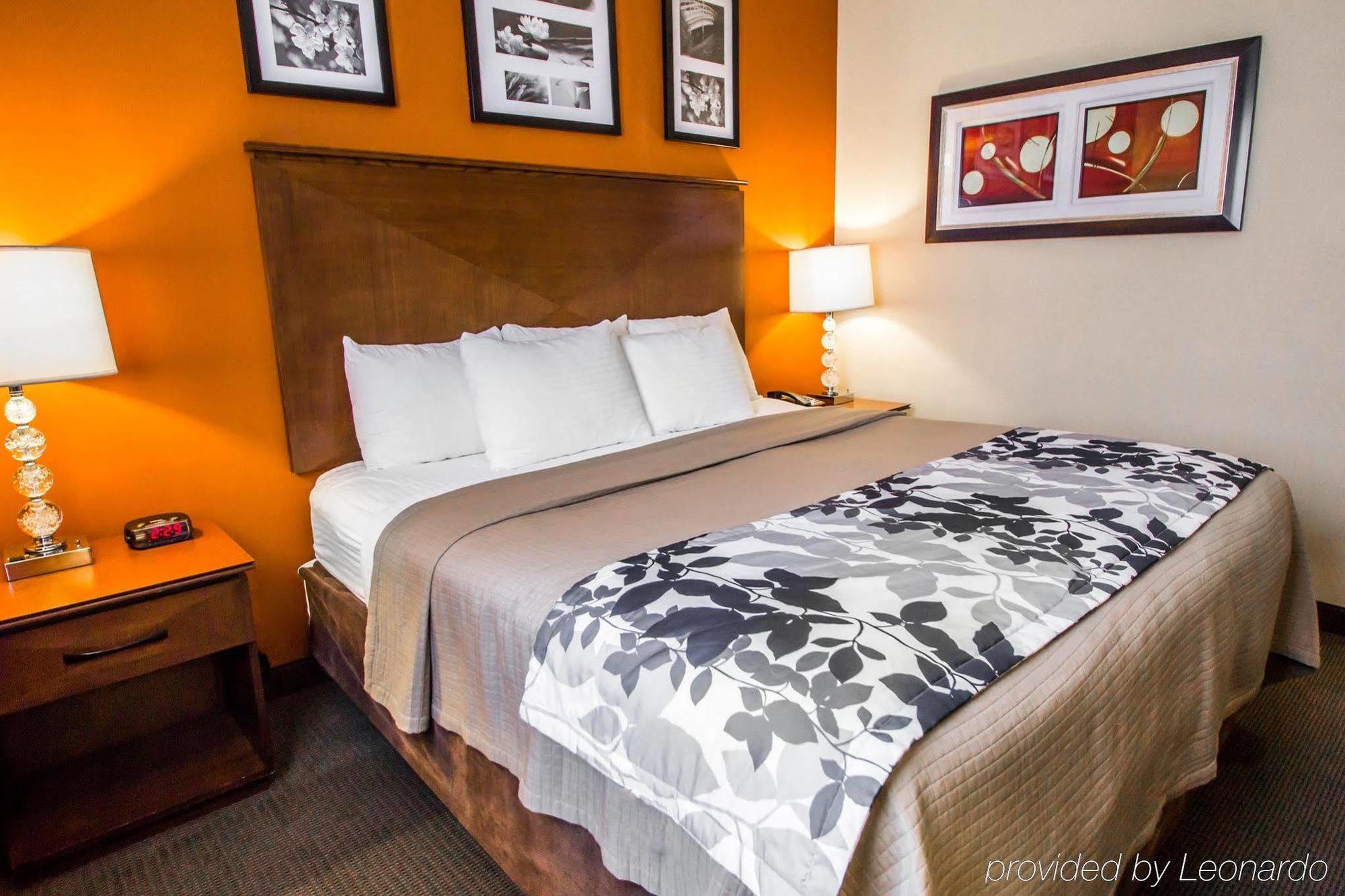 Hotel Sleep Long Island - Manhattan View