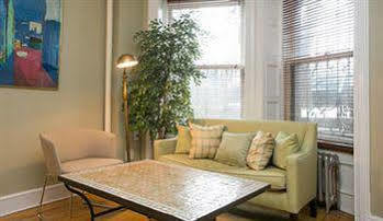 Bed & Breakfast Lefferts Manor