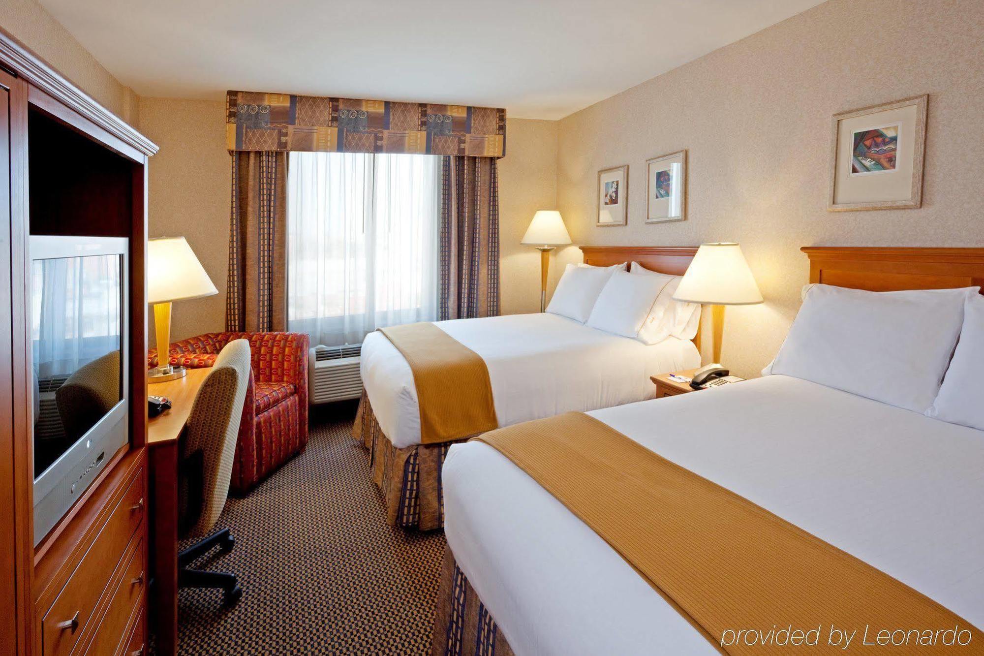 Express Brooklyn By Ihg New York