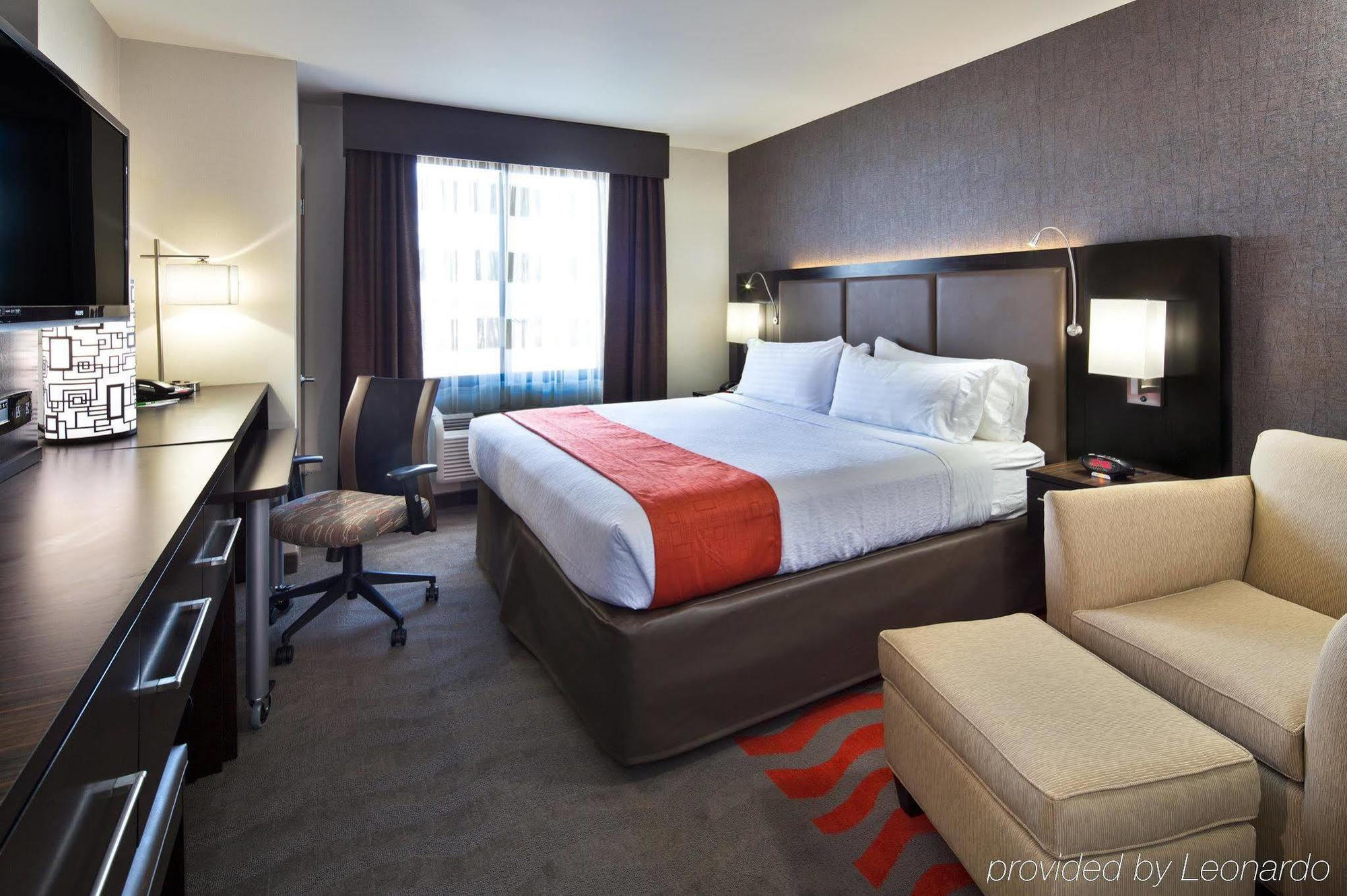 Hotel Fairfield & By Marriott Staten Island New York