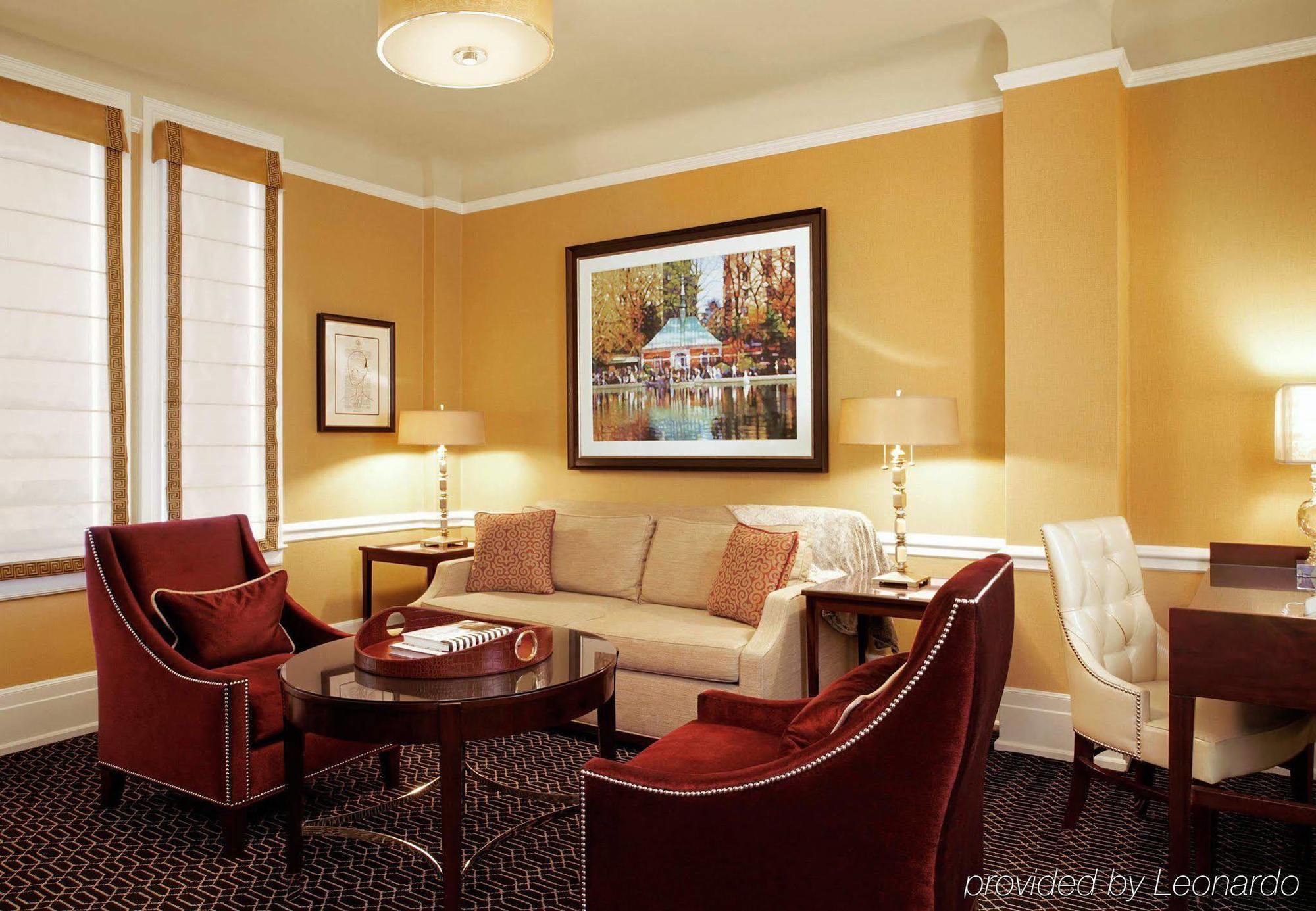 The Algonquin Times Square, Autograph Collection Hotel