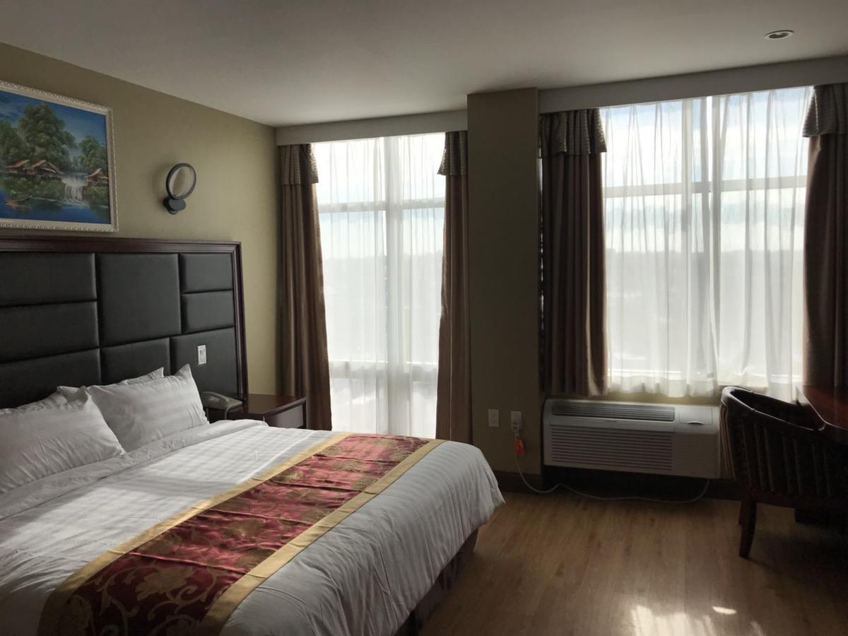 The Queens Hotel New York