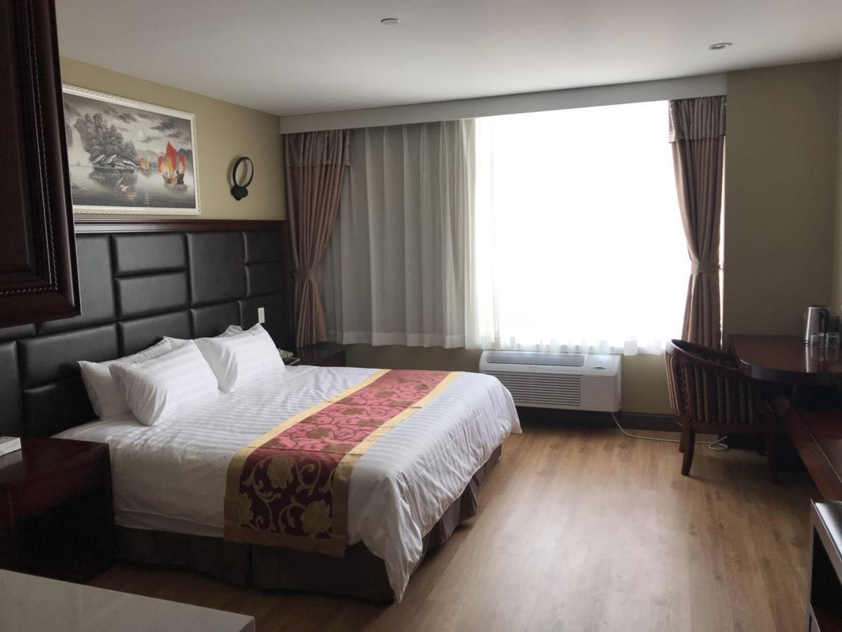 Hotel The Queens New York