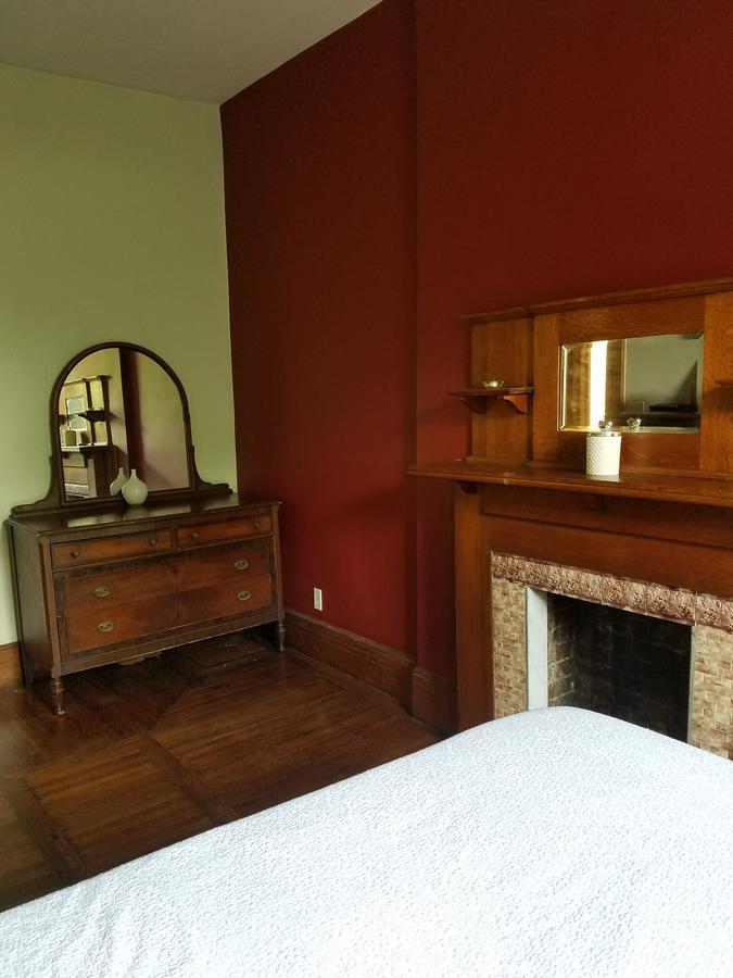 West 119th Guest Bed & Breakfast