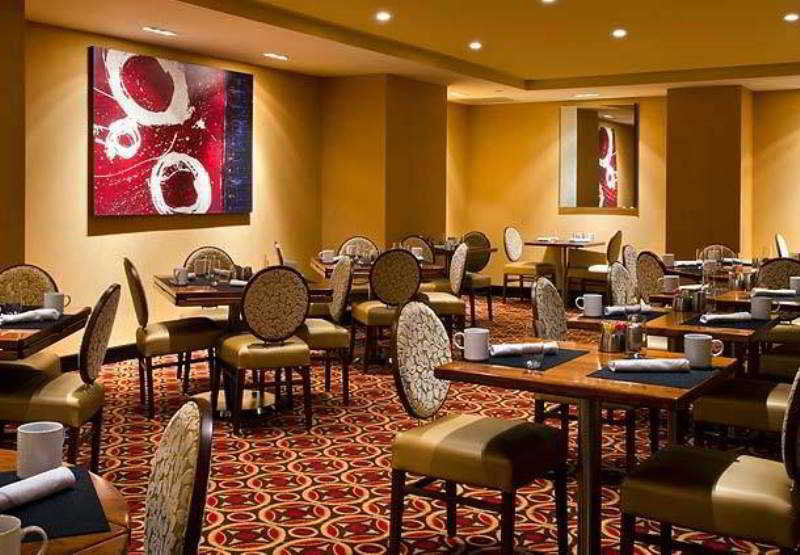 Marriott East Side Hotel 4*