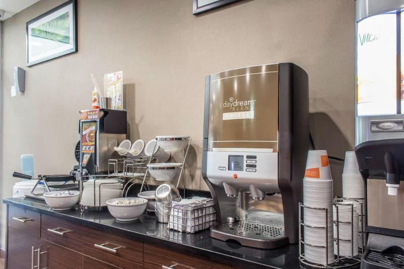 Hotel Days By Wyndham Brooklyn Borough Park 3*