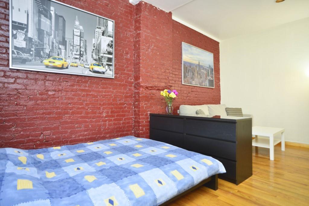 339 East Studio #232484 Apts