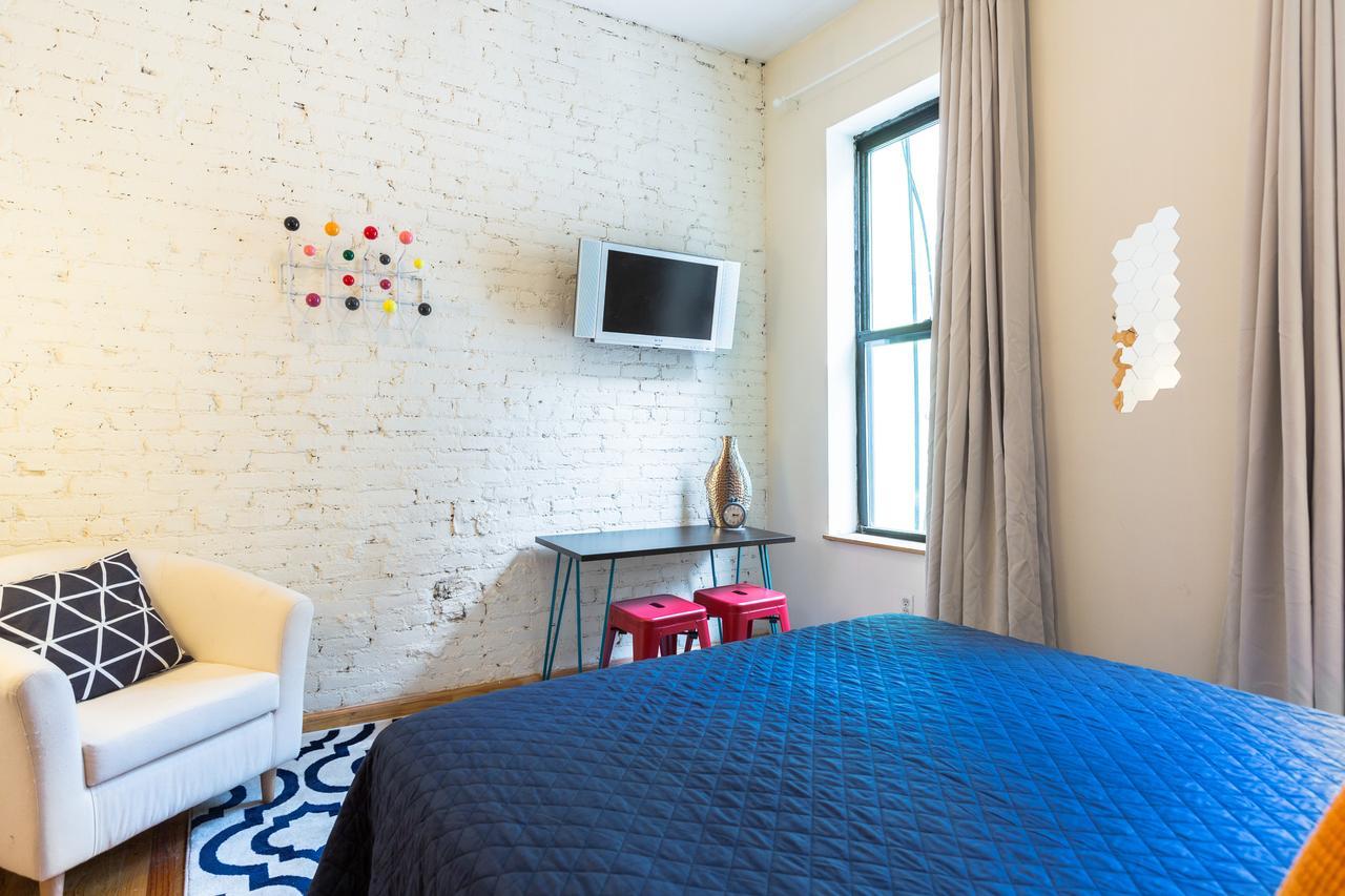 2bdr Apt Next To Times Square *