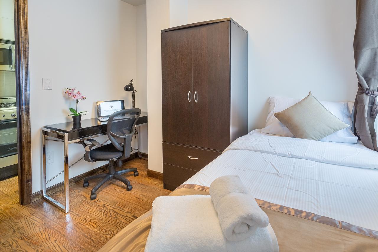 Sullivan Street & West 3rd Apt 4f * New York