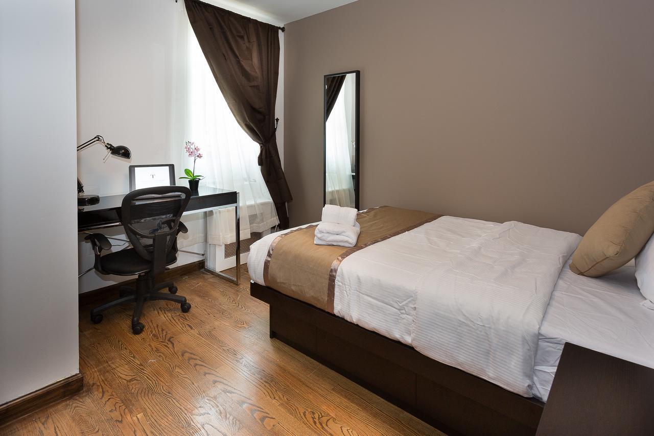 Sullivan Street & West 3rd Apt 4f