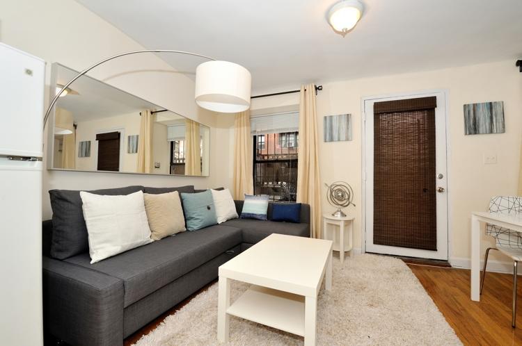 Midtown East 1 Cozy Bedroom