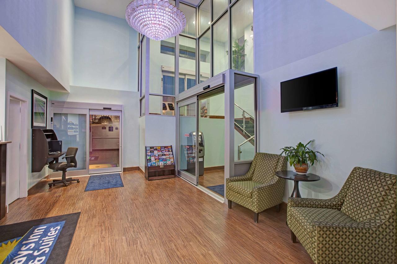 Days & By Wyndham Ozone Park/jfk Airport Hotel 2*