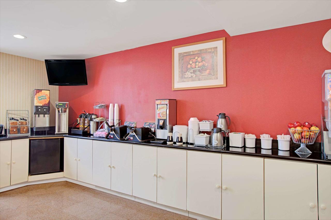 Knights - Jfk Airport New York