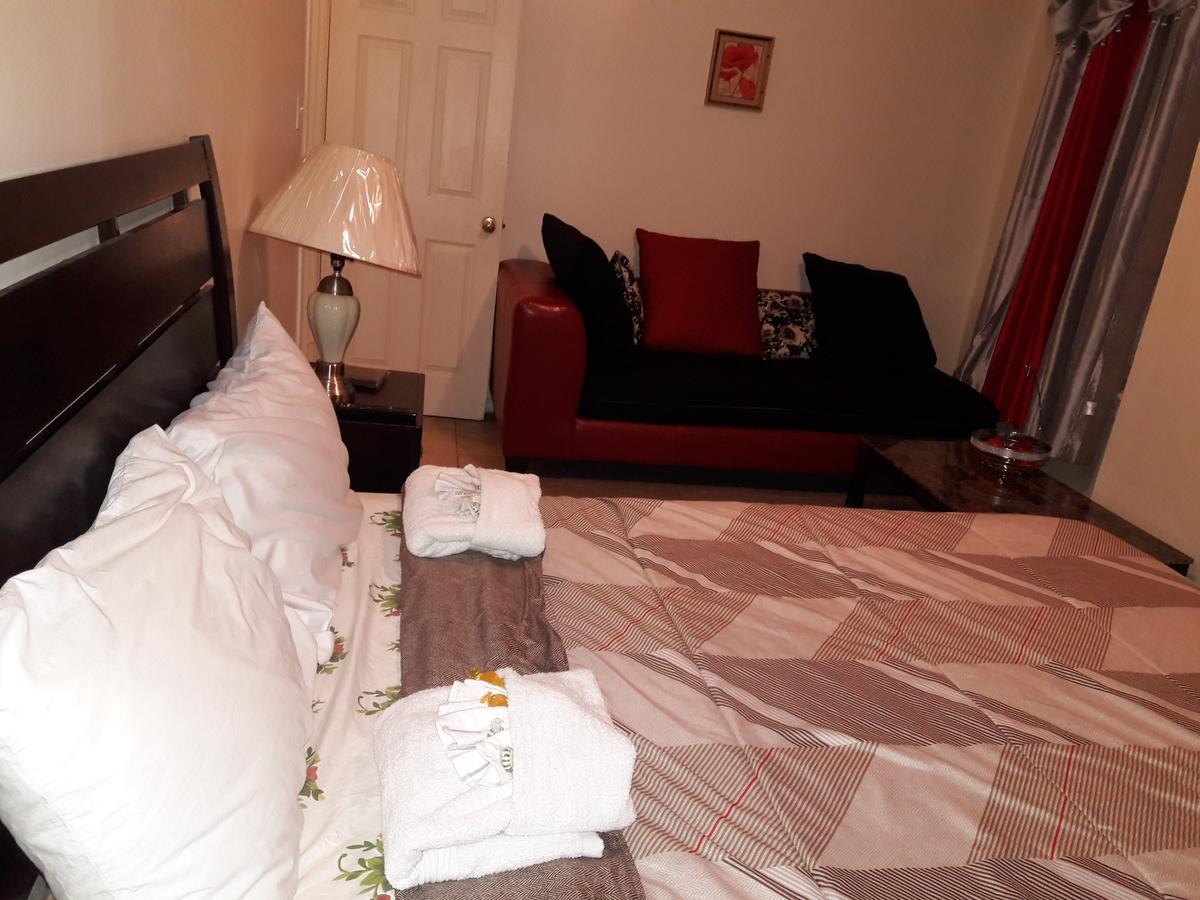 Studio And 1 Bedroom - Bronx Appartement *