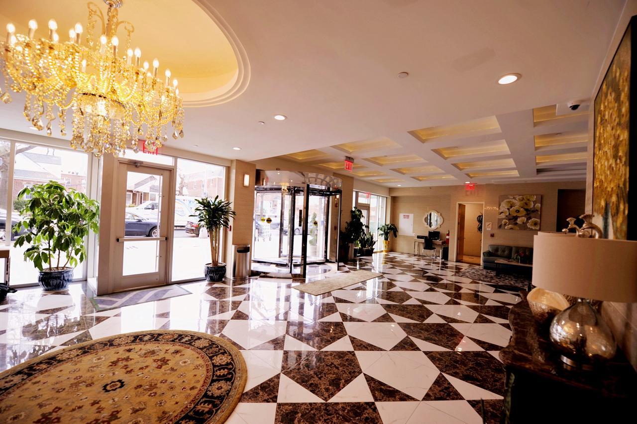 Hotel Wyndham Garden Fresh Meadows Flushing 3*