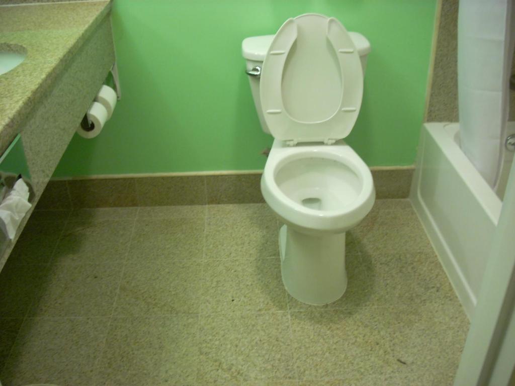 Hotel Days & By Wyndham Ozone Park/jfk Airport New York