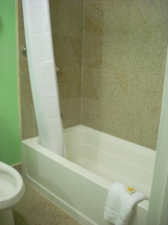 Days & By Wyndham Ozone Park/jfk Airport 2* New York